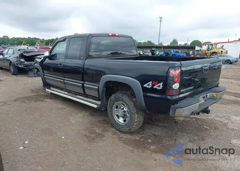 2000 Chevrolet Silverado 2500 Ls z USA, uszkodzony, nr VIN 1GCGK29U0YZ222099